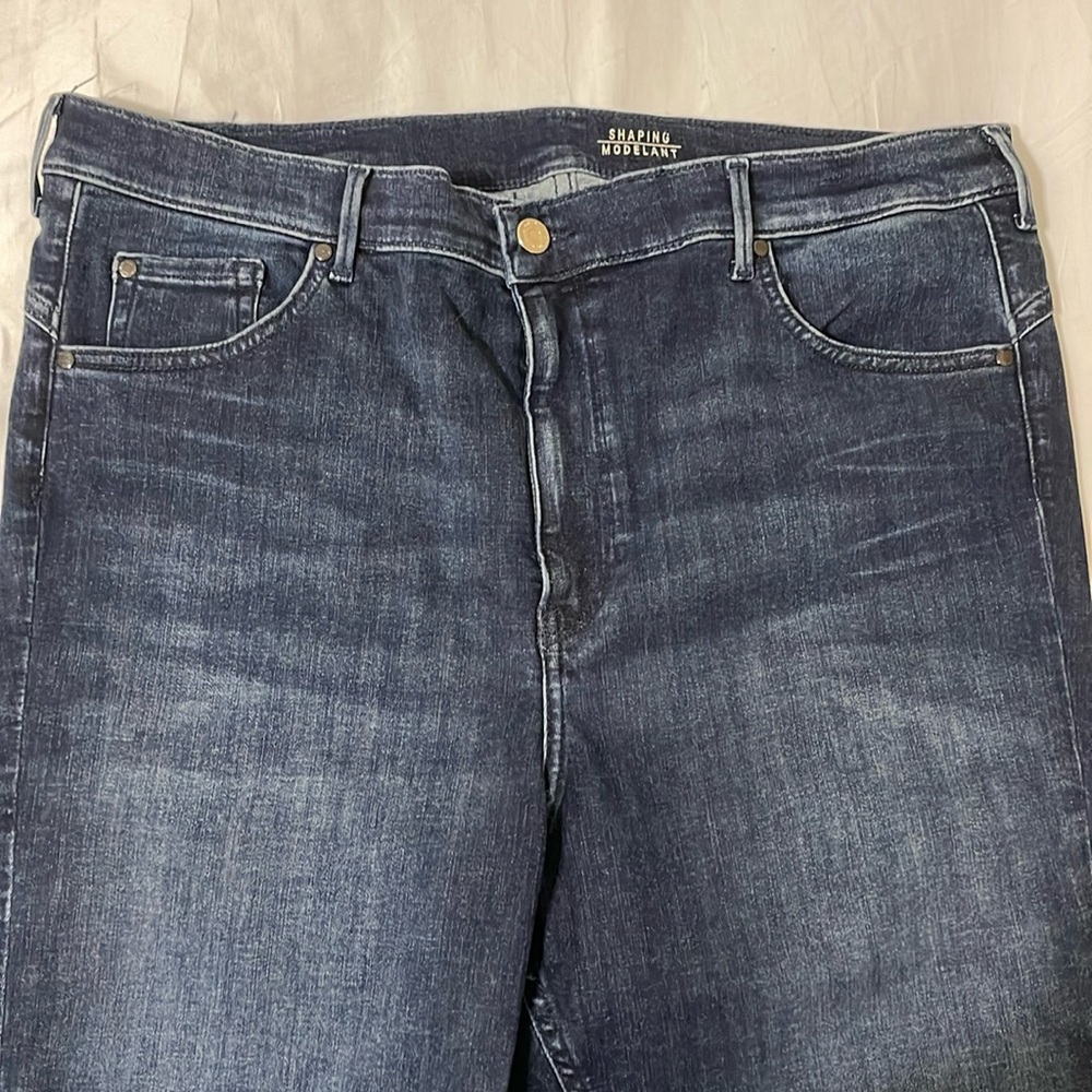 Shaping modelant jean size 12